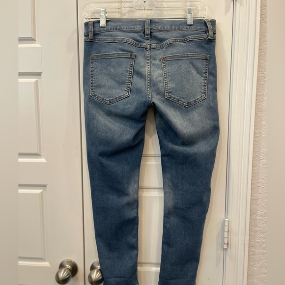 Free People Woman’s Medium Wash Skinny Denim Jeans Size:26 - Picture 7 of 12